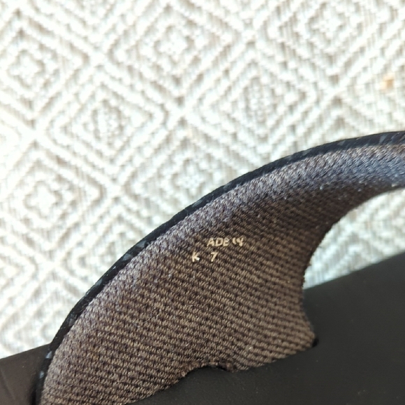 Men's Reef Rover Black Flip Flops - Picture 6 of 10